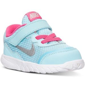 Nike Toddler Girls Flex Sneakers Size 8C